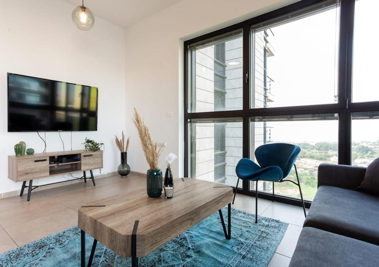 Oַ&O Group- Luxury Apt Tower Spectacular Sea View Bat Jám Kültér fotó