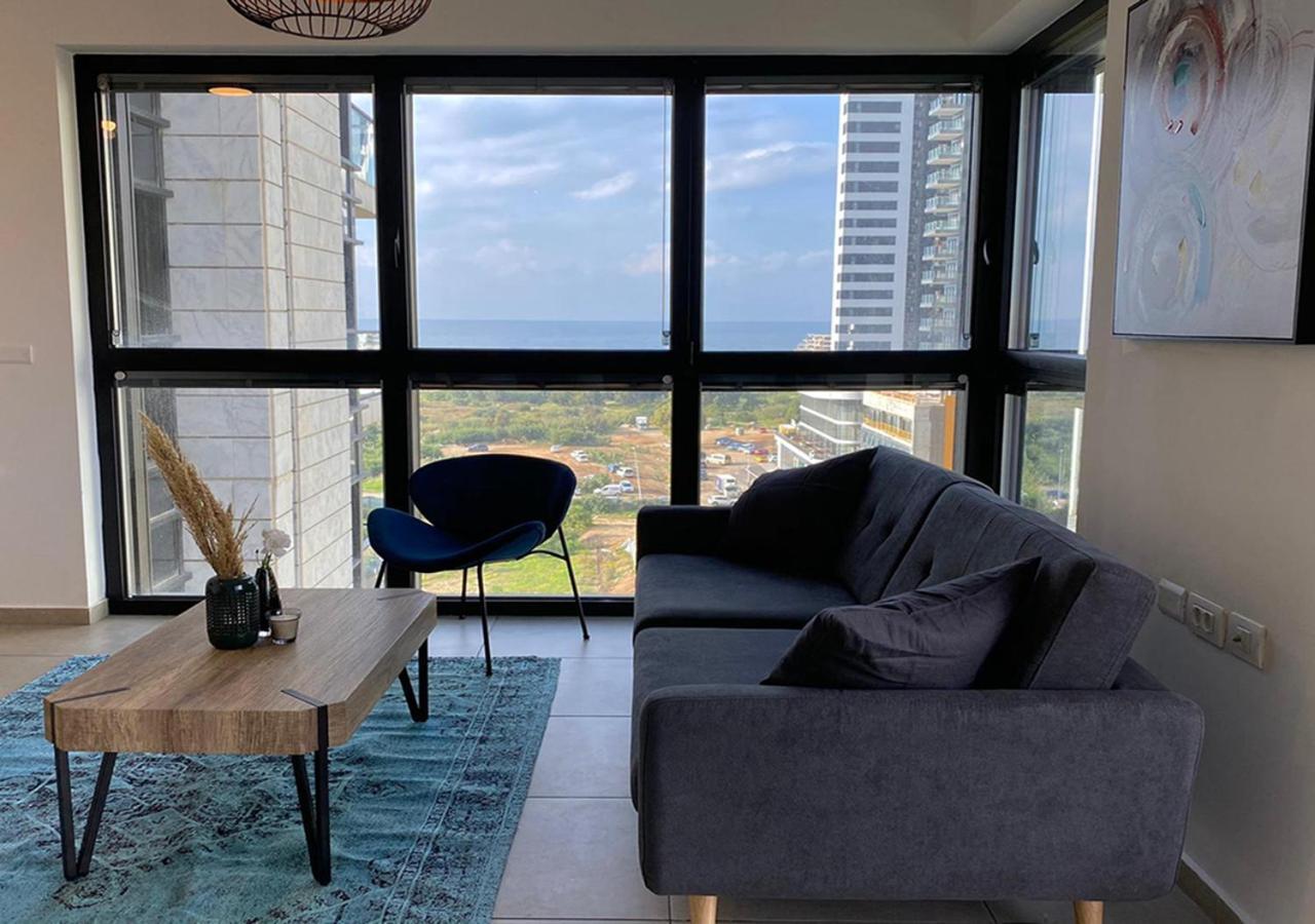 Oַ&O Group- Luxury Apt Tower Spectacular Sea View Bat Jám Kültér fotó